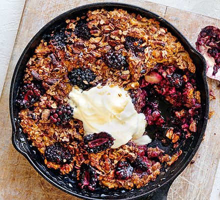 https://www.pontalo.net - Blackberry & apple oat bake