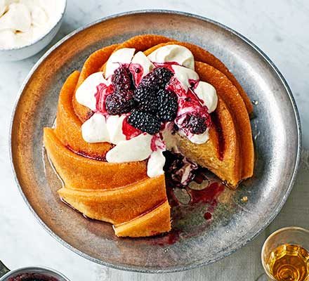 https://www.pontalo.net - Blackberry baba with spiced cream