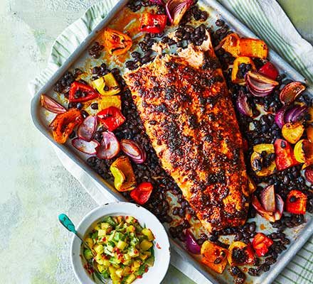 https://www.pontalo.net - Blackened roast salmon with avocado & mango salsa