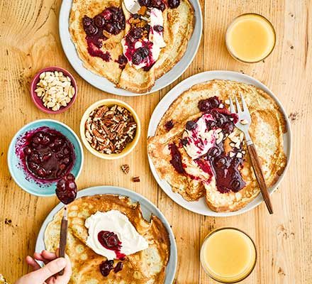 https://www.pontalo.net - Blueberry cheesecake pancakes