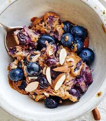 https://www.pontalo.net - Blueberry baked oats