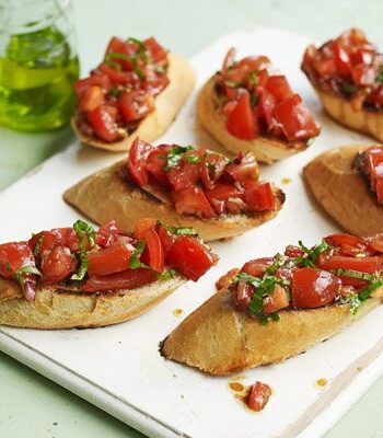 https://www.pontalo.net - Tomato bruschetta