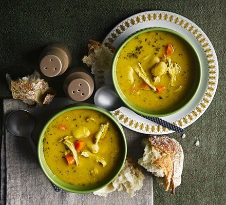 https://www.pontalo.net - Herby chicken & butter bean soup