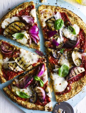 https://www.pontalo.net - Cauliflower crust pizza