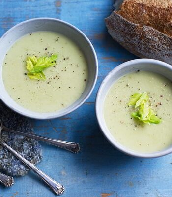 https://www.pontalo.net - Celery soup