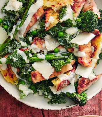 https://www.pontalo.net - Chargrilled chicken & kale caesar salad