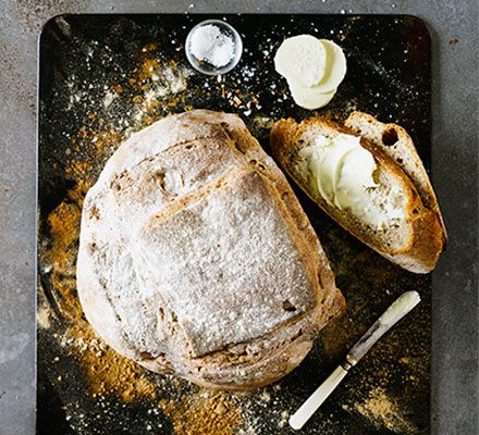 https://www.pontalo.net - Easy sourdough bread