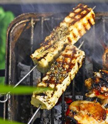 https://www.pontalo.net - BBQ halloumi skewers