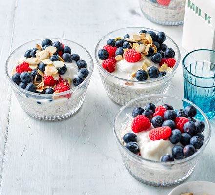 https://www.pontalo.net - Chia & almond overnight oats