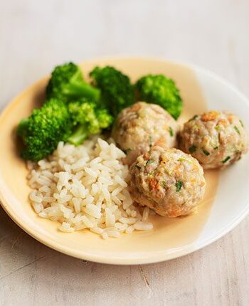 https://www.pontalo.net - Weaning recipe: Chicken meatballs