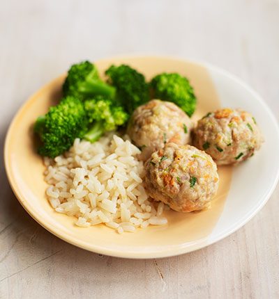 https://www.pontalo.net - Weaning recipe: Chicken meatballs