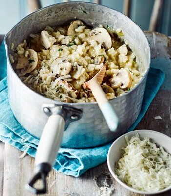 https://www.pontalo.net - One-pot chicken & mushroom risotto