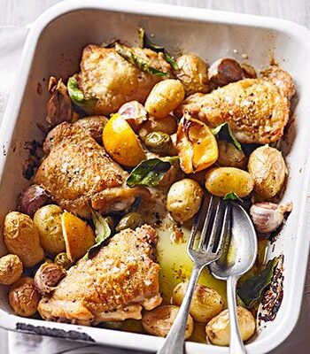 https://www.pontalo.net - Chicken & new potato traybake