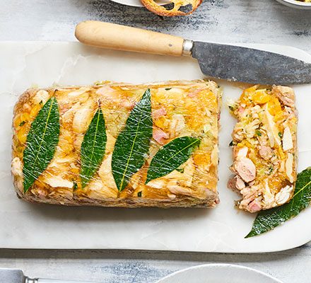 https://www.pontalo.net - Chicken terrine with leeks & apricots