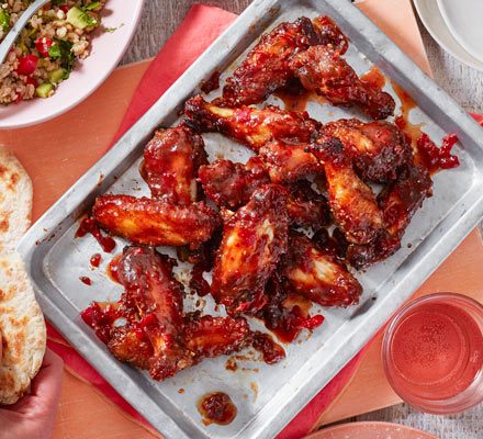 https://www.pontalo.net - Chicken wings with chilli & date caramel