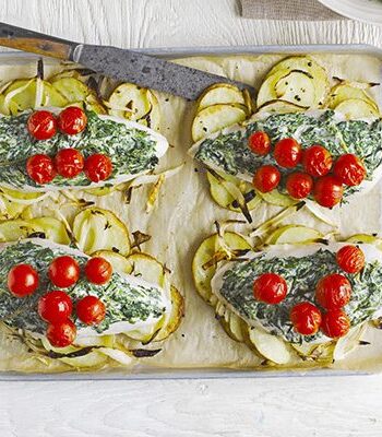 https://www.pontalo.net - Italian chicken with cream cheese & spinach