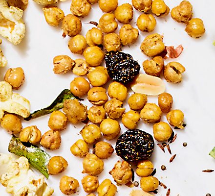 https://www.pontalo.net - Chickpea Bombay-style mix