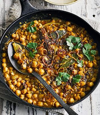 https://www.pontalo.net - Chickpea & coconut dhal