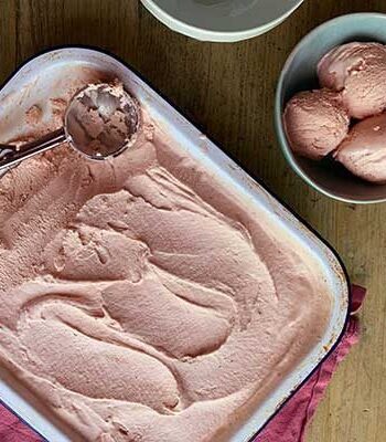 https://www.pontalo.net - Strawberry ice cream