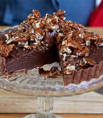 https://www.pontalo.net - Sea-salted chocolate & pecan tart