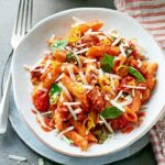 https://www.pontalo.net - Chorizo & chilli pepper pasta