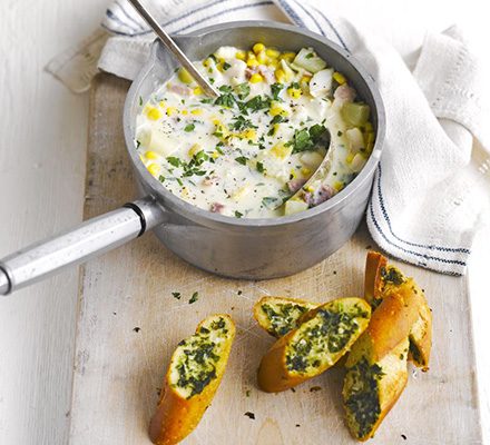 https://www.pontalo.net - Smoked haddock & sweetcorn chowder with herby garlic bread