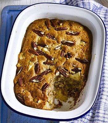 https://www.pontalo.net - Cinnamon apple pecan pudding