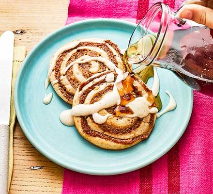 https://www.pontalo.net - Cinnamon roll pancakes