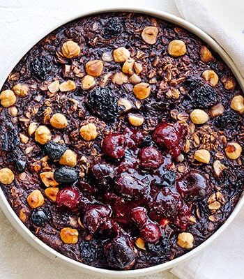 https://www.pontalo.net - Cocoa & cherry oat bake