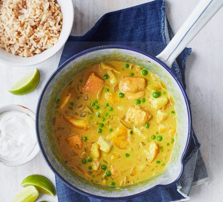 https://www.pontalo.net - One-pot coconut fish curry