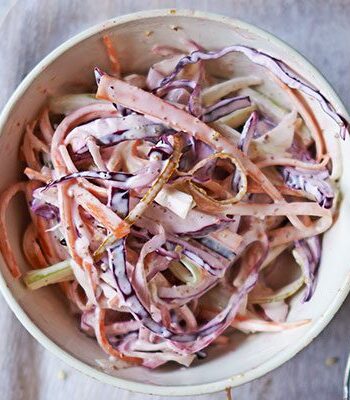 https://www.pontalo.net - Tangy cabbage slaw