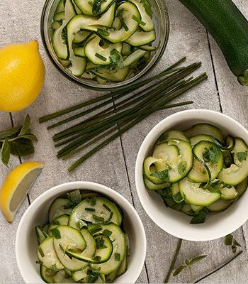 https://www.pontalo.net - Courgette ribbon salad