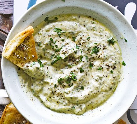 https://www.pontalo.net - Courgette & tahini dip