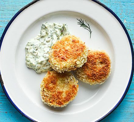 https://www.pontalo.net - Little crab cakes & herby tartare