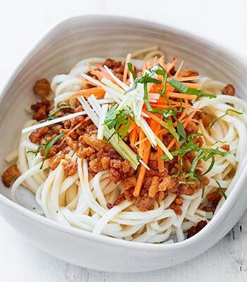 https://www.pontalo.net - Crispy chilli turkey noodles