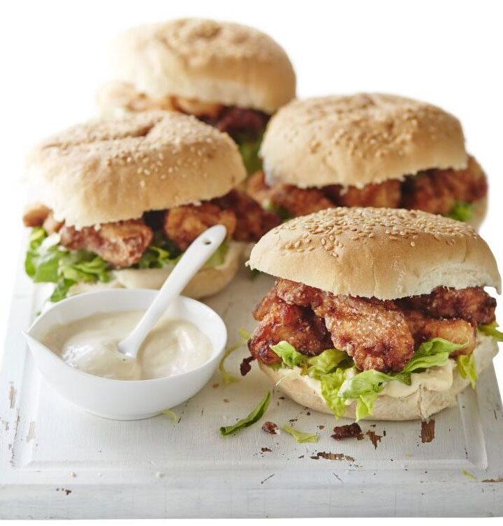 https://www.pontalo.net - Crispy Japanese-style chicken burgers