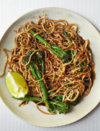 https://www.pontalo.net - Golden syrup broccoli noodles