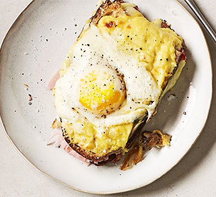 https://www.pontalo.net - Croque madame traybake