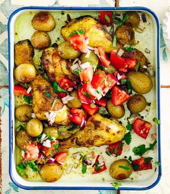 https://www.pontalo.net - Curried chicken & new potato traybake