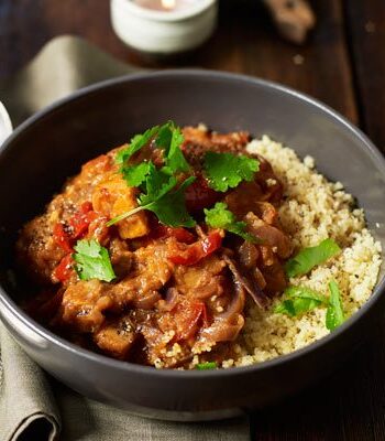 https://www.pontalo.net - Sweet potato & coconut curry