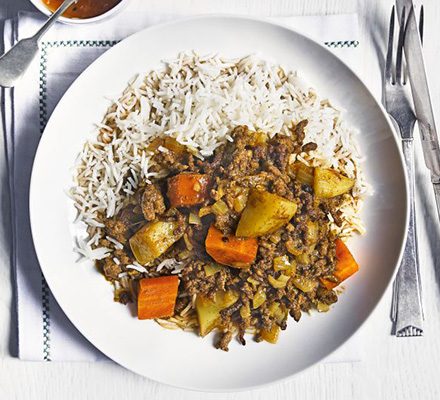 https://www.pontalo.net - Indian beef keema with carrots & potatoes