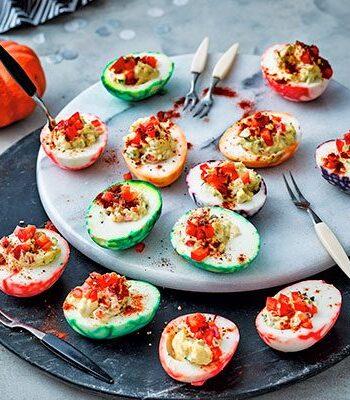 https://www.pontalo.net - Halloween devilled eggs