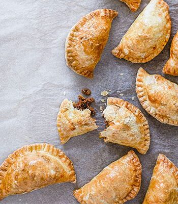 https://www.pontalo.net - Beef & chorizo empanadas