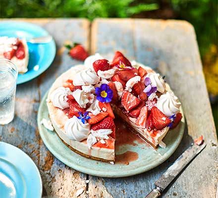 https://www.pontalo.net - Eton mess cheesecake