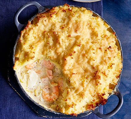 https://www.pontalo.net - Creamy fish & leek pie