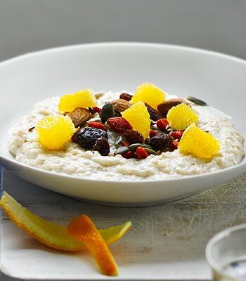 https://www.pontalo.net - Fruit & nut breakfast bowl