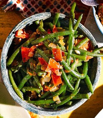 https://www.pontalo.net - Fry bodi (Caribbean green beans)