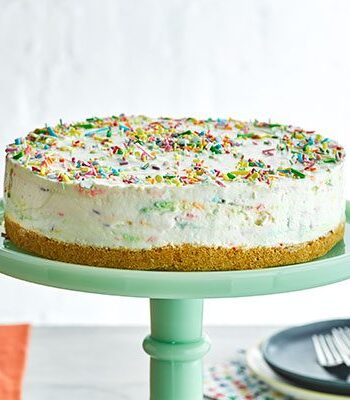 https://www.pontalo.net - Funfetti cheesecake