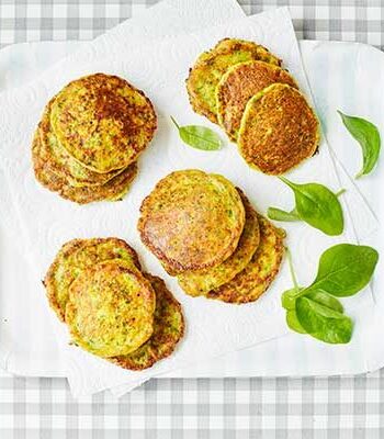 https://www.pontalo.net - Toddler recipe: Sweetcorn & spinach fritters