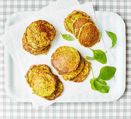 https://www.pontalo.net - Toddler recipe: Sweetcorn & spinach fritters